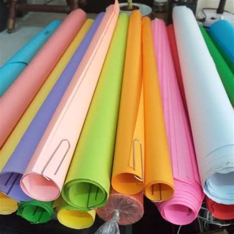 cartolina paper .